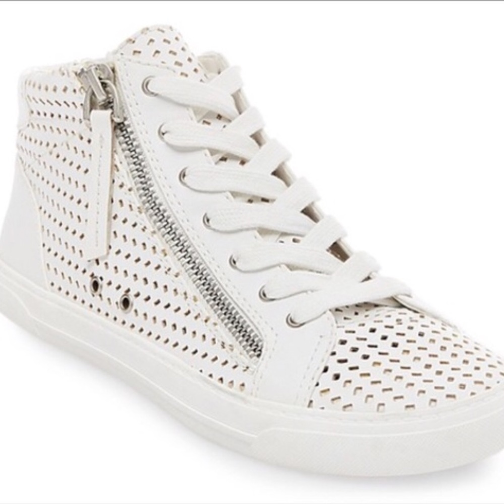 DV by Dolce Vita Ruth white zip NWT